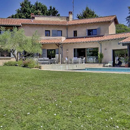 D'exception 330m Piscine 12x6 Vila